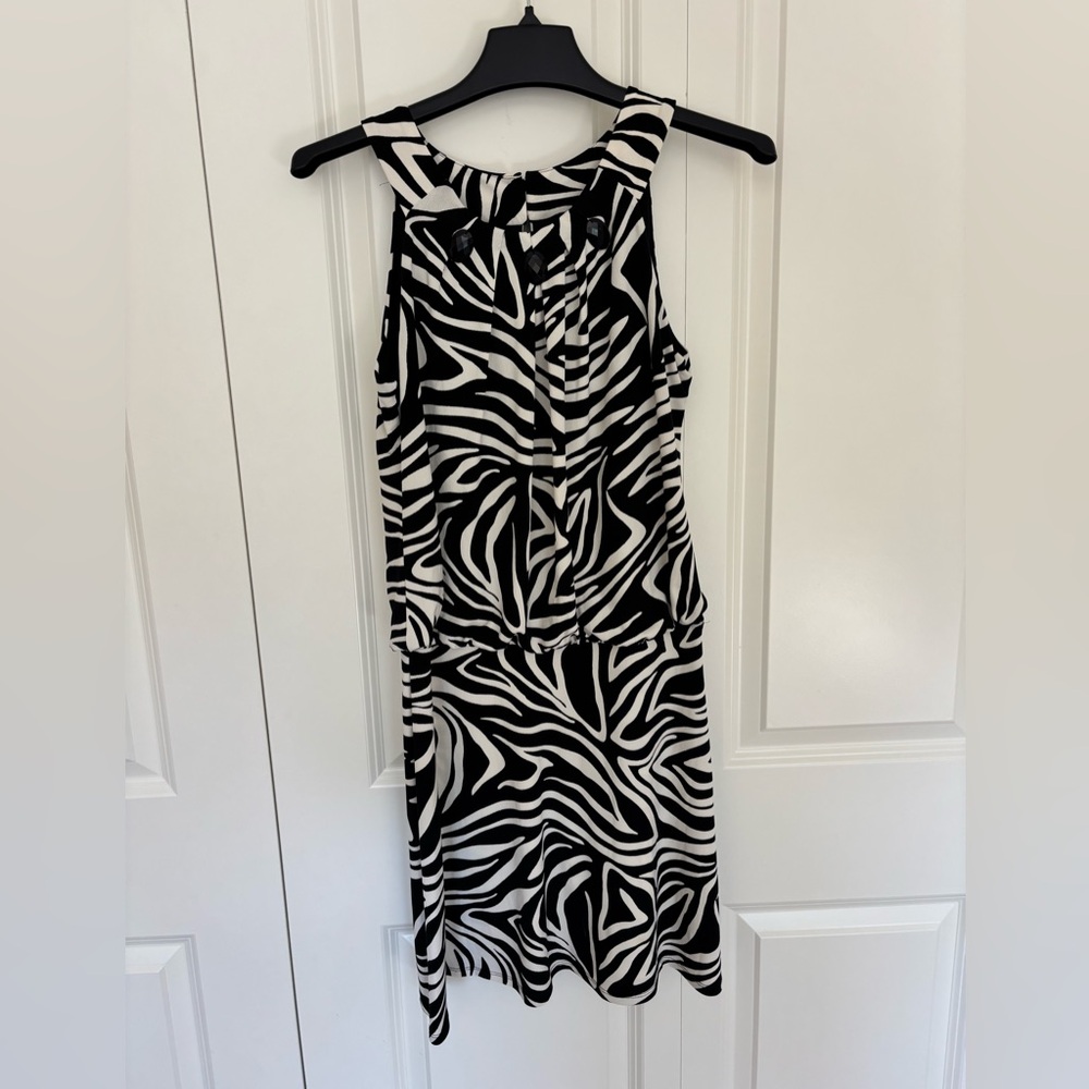 Women’s Carole little black/white dress size 8